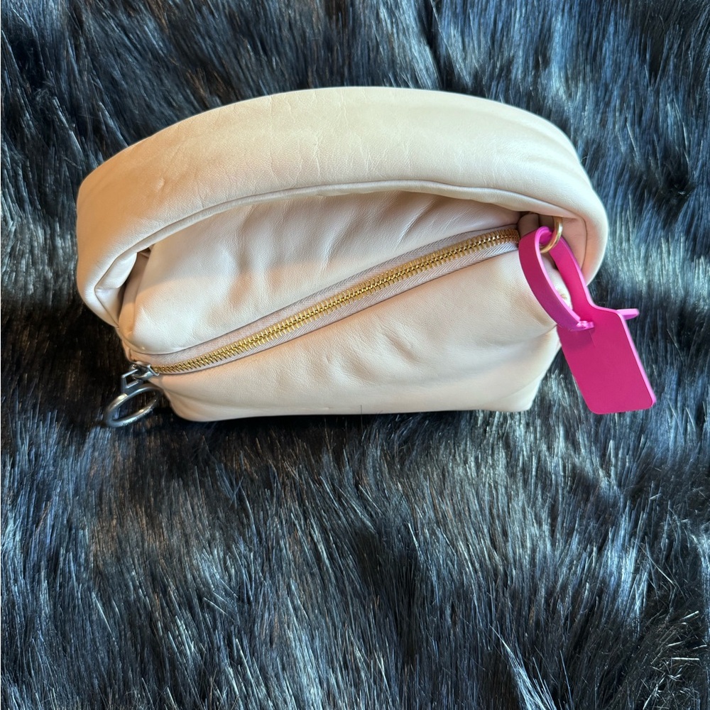 OFF-WHITE Calfskin Puffy Pump Pouch Crossbody bag 19 Sand
